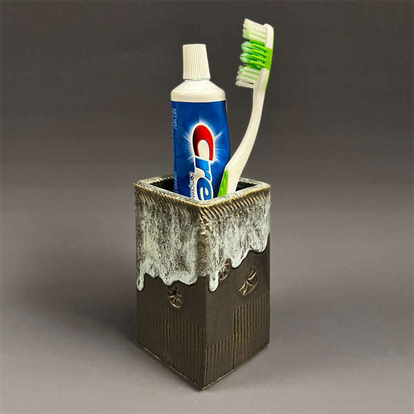 Straight Pencil Holder