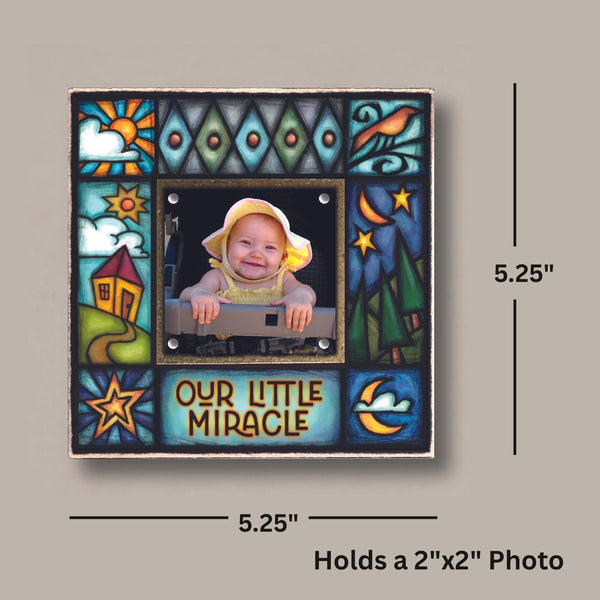 Mini picture frame dimensions showing 5.25 x 5.25 wood frame with 2x2 photo opening, Grandkids Make Life Grand, Macone Clay