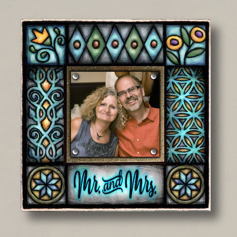 Mr. & Mrs. Small Frame